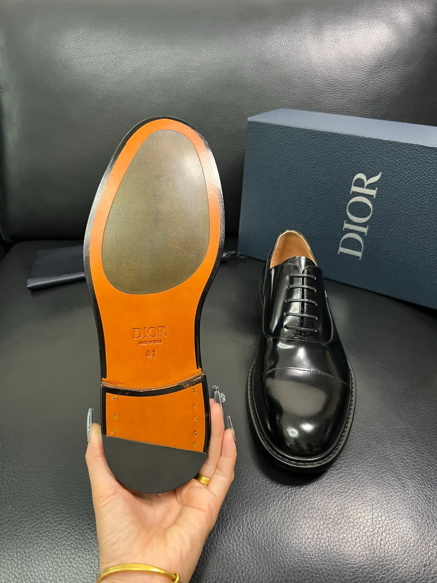 Men's shoes 💰940 Dior top purchasing agent, synchronized with Dior counters, original factory configuration, imported Italian cowhide, fully imported water-dyed cowhide lining, sole: original factory special supply, original sole super comfortable, original factory follow-up order 🔍🔍High quality, welcome to compare, code number 39-44 (can be ordered 38 45 46) 85868
